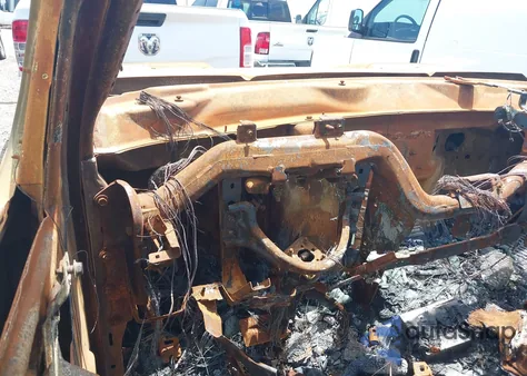 2013 Chevrolet Silverado 2500Hd Lt from USA, damaged, VIN 1GC2KXCB9DZ355467